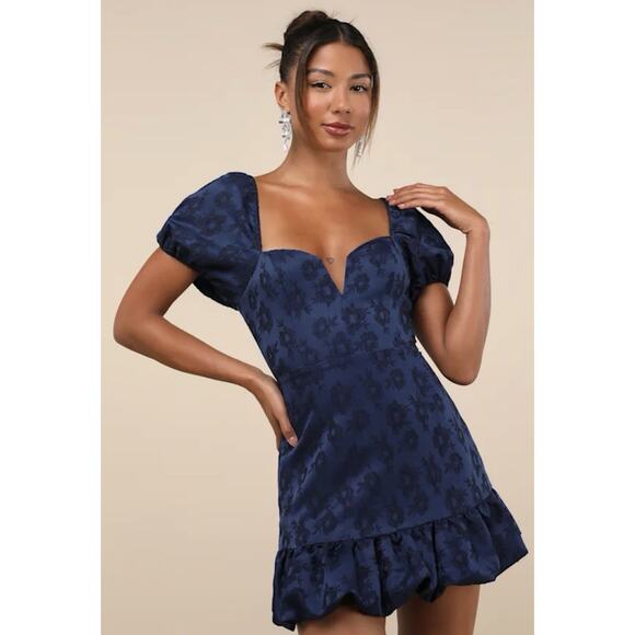 Lulus Dresses & Skirts - NWT Lulus Dress Women’s L Blue Floral Jacquard Lace Up Back Puff Sleeve Ruffle